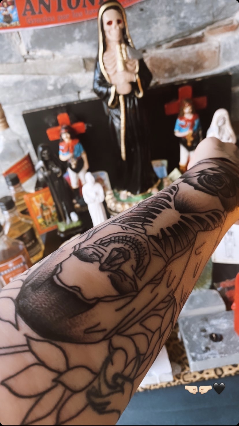 Sesion de tatuaje con higiene quirurgica en Berazategui